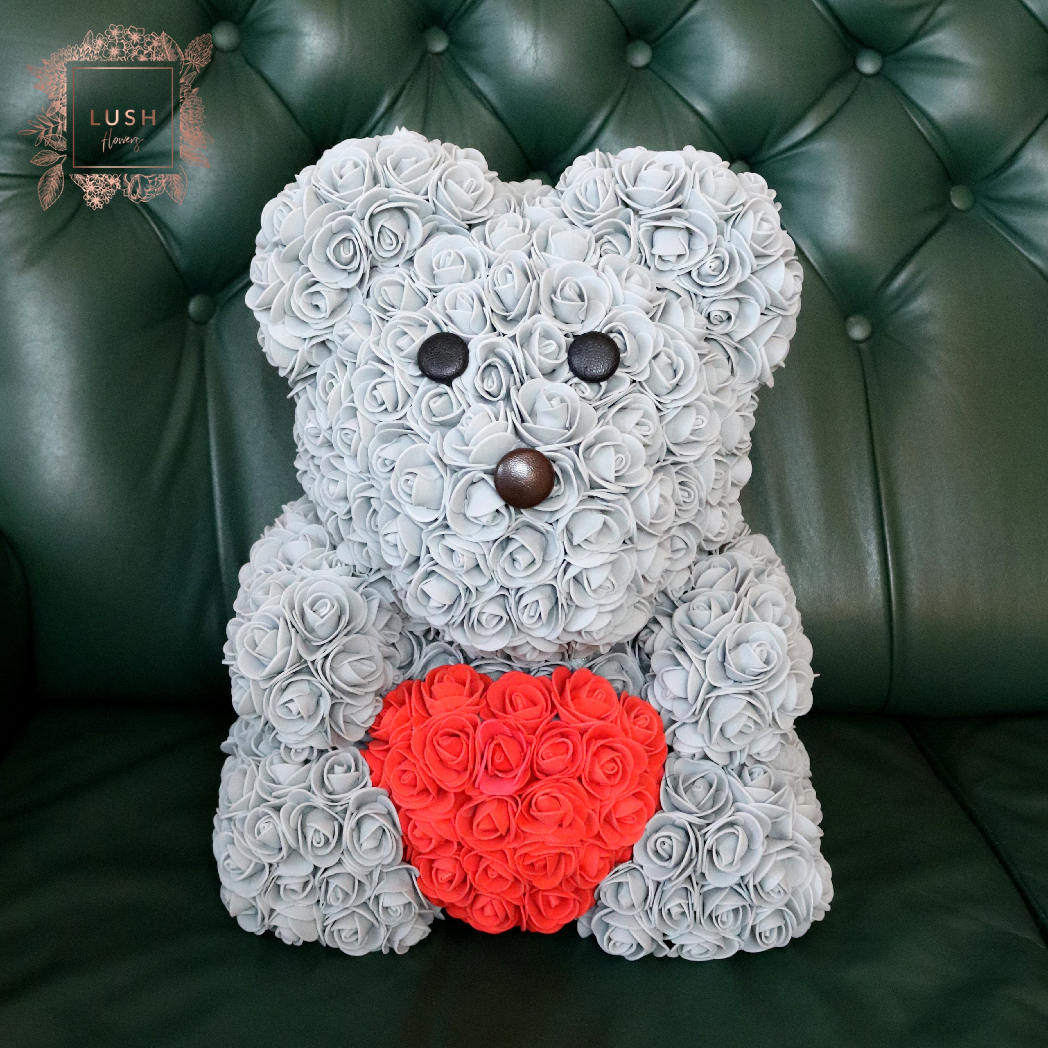 Rose Bear-Ursulet gri din trandafiri